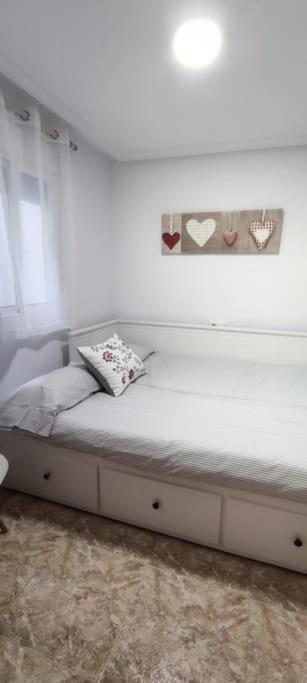 Apartamento En El Centro De Con Terraza La Alborada Elche