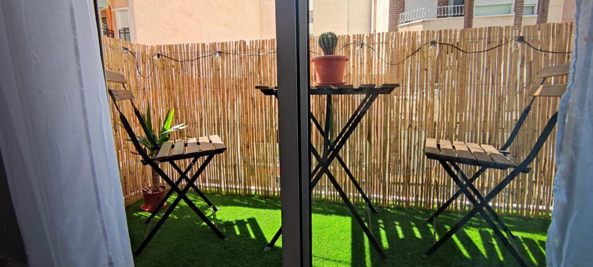 En El Centro De Con Terraza La Alborada